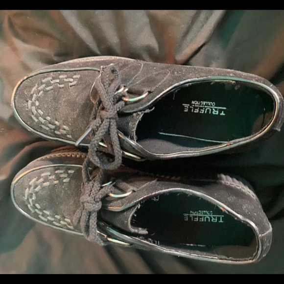 Platforms - Picture 2 of 2